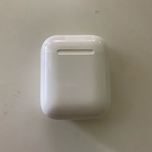 Apple AirPods Gen 2